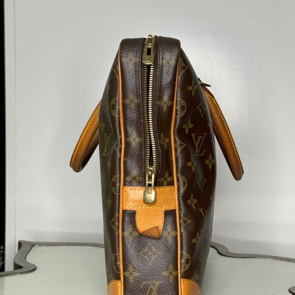 (R833) Louis Vuitton Monogram Porte Document Voyage - Picture 4 of 7